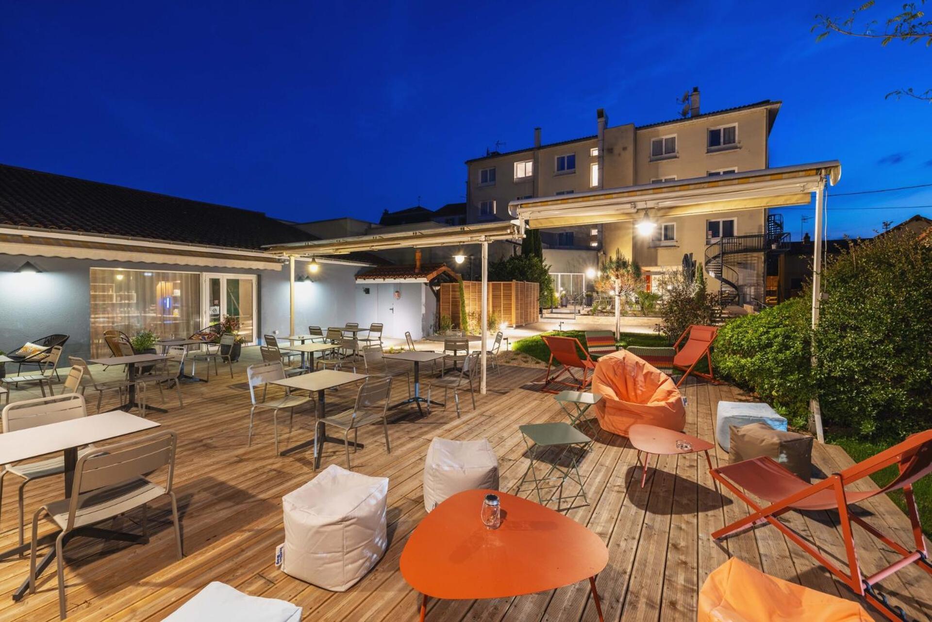 The Originals Boutique, Hotel Le Pariou, Issoire Exteriör bild