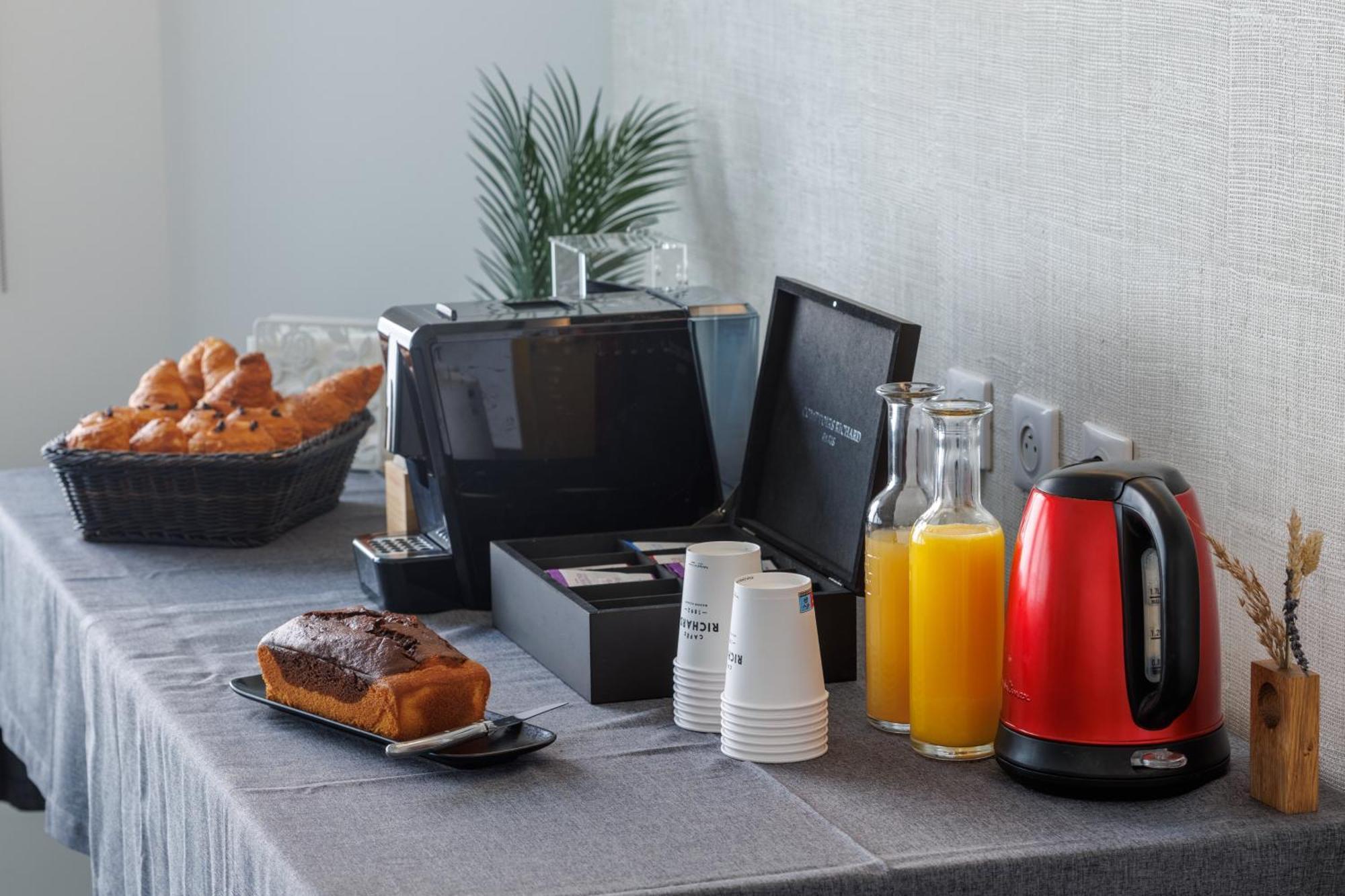 The Originals Boutique, Hotel Le Pariou, Issoire Exteriör bild