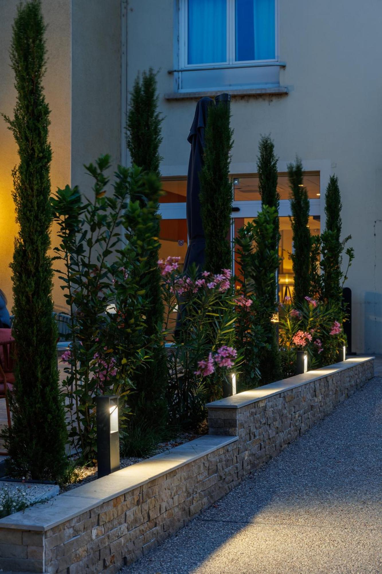 The Originals Boutique, Hotel Le Pariou, Issoire Exteriör bild