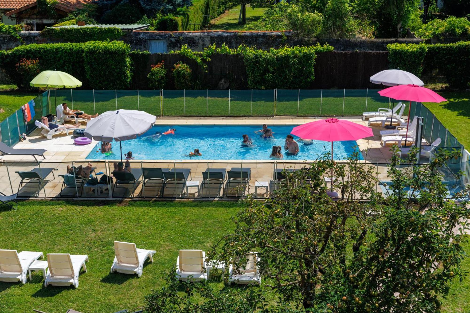 The Originals Boutique, Hotel Le Pariou, Issoire Exteriör bild